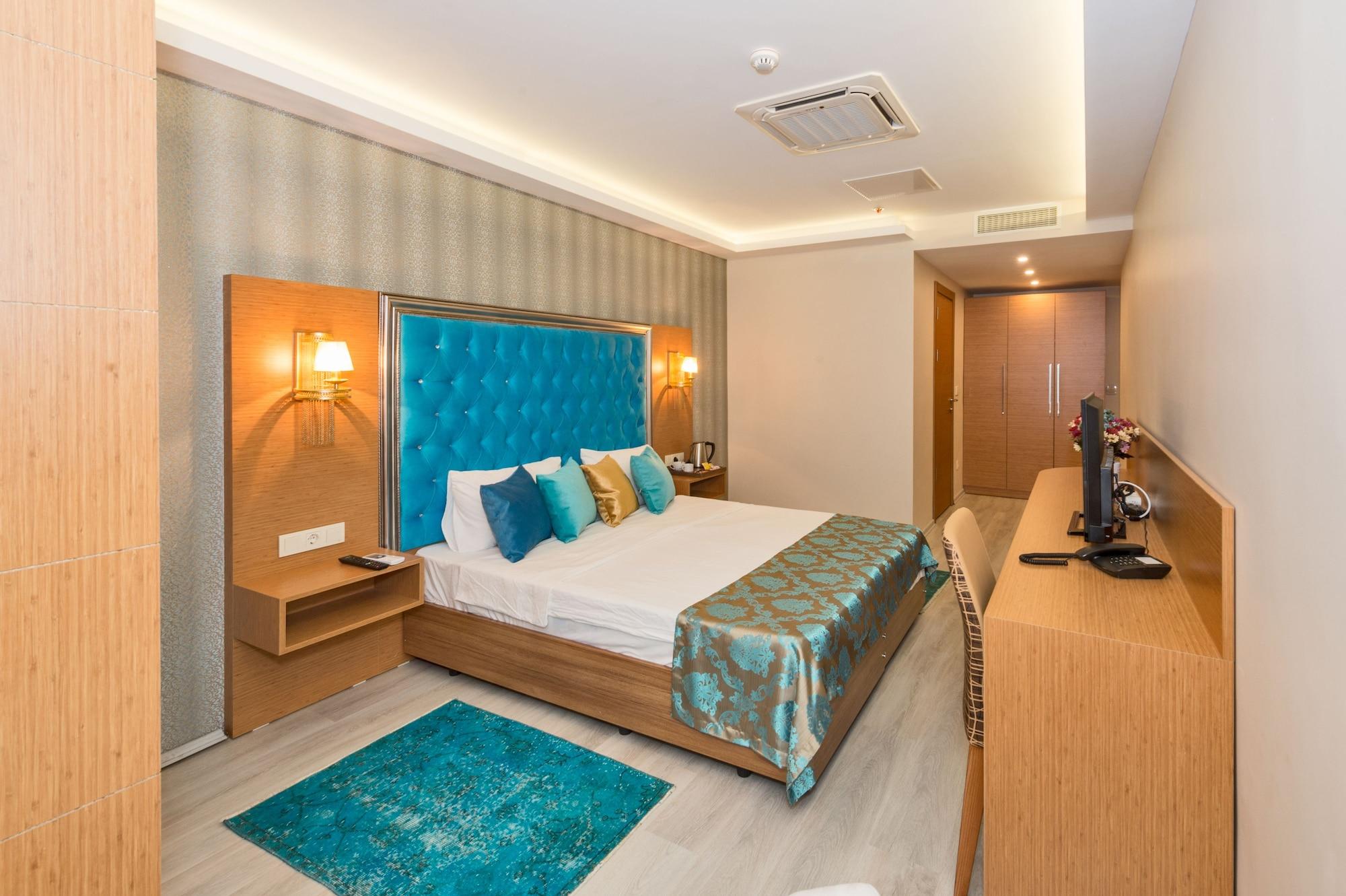 Grand Palace Hotel Istanbul Exterior photo
