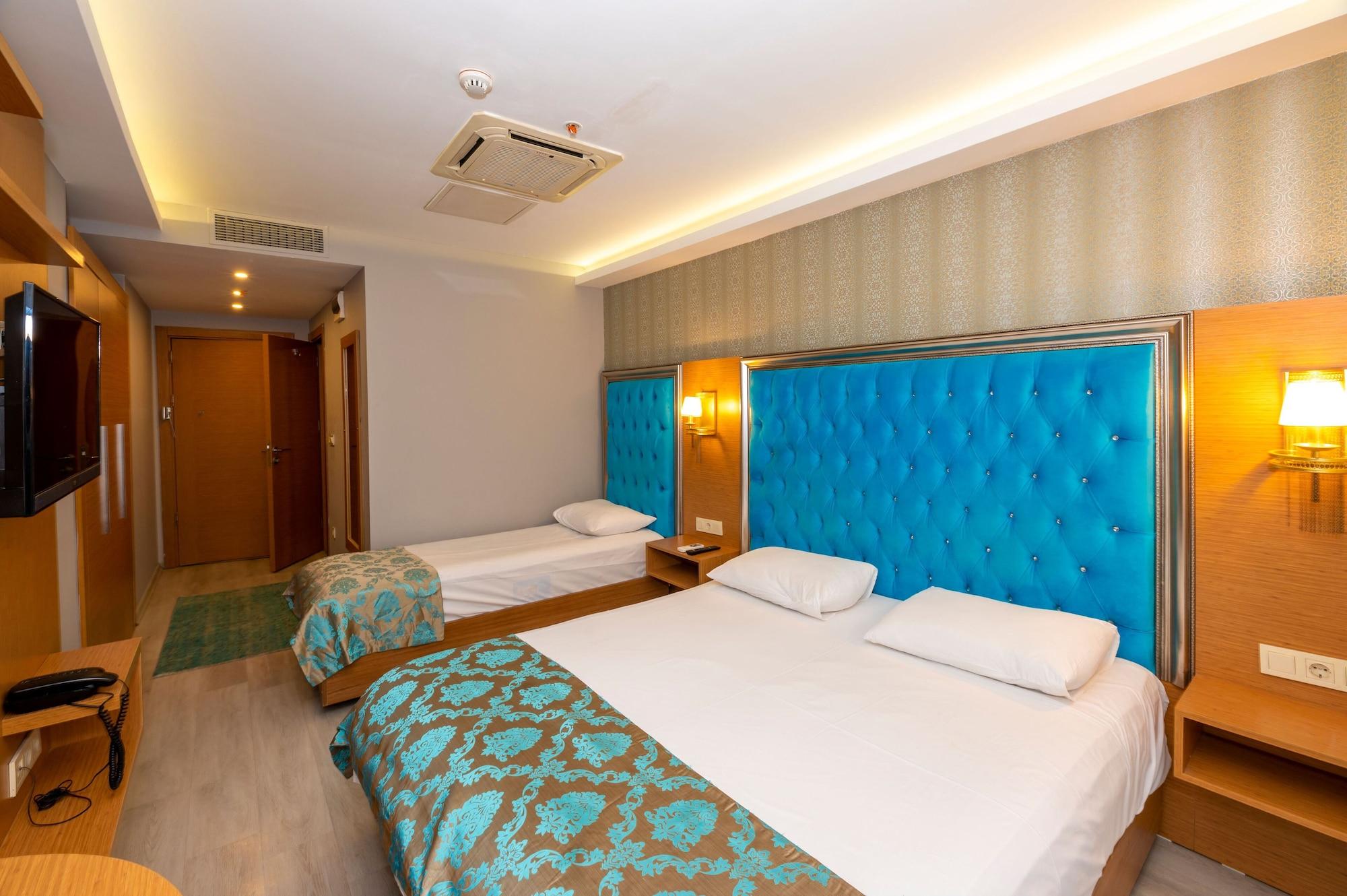 Grand Palace Hotel Istanbul Exterior photo