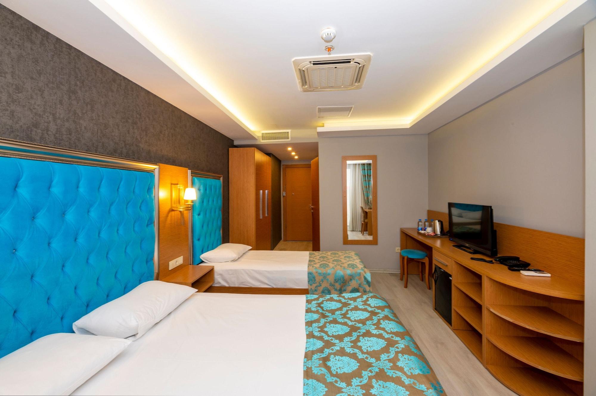 Grand Palace Hotel Istanbul Exterior photo